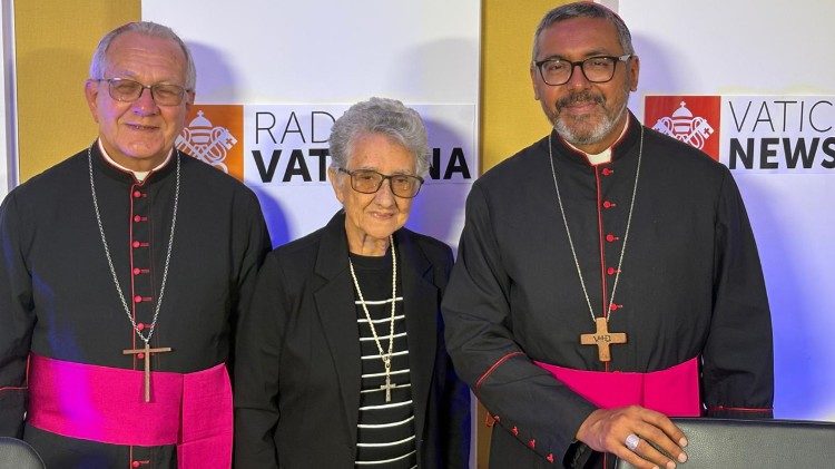 Encontro nos estúdios da Rádio Vaticano - Vatican News Encontro nos estúdios da Rádio Vaticano - Vatican News