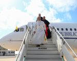 A chegada do Papa Leão XIV em Lampedusa na manhã deste sábado, 4 de julho   (@Vatican Media)